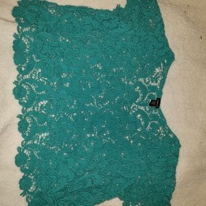 Torrid size 2 crop top